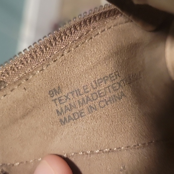 Charming Charlie Tan Peep Toe Wedge Shoes Size 9M - Picture 8 of 13